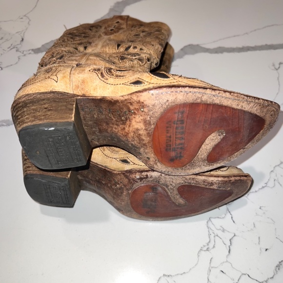 Corral Boots - Picture 2 of 4